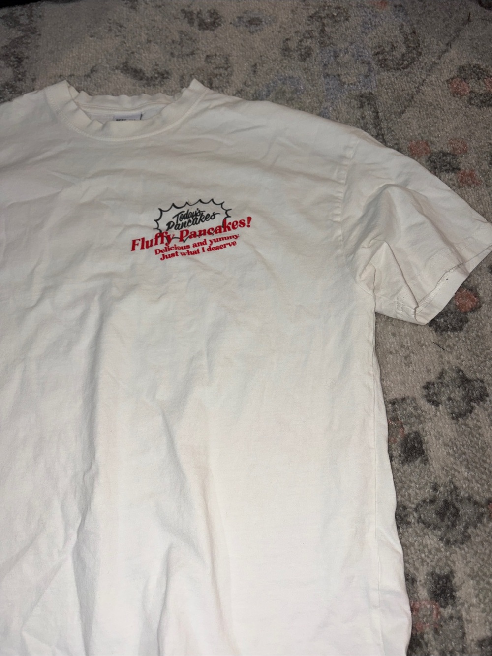 Bershka White Short-Sleeve T-Shirt with Red 'Fluffy Pancakes!' Chest Graphic